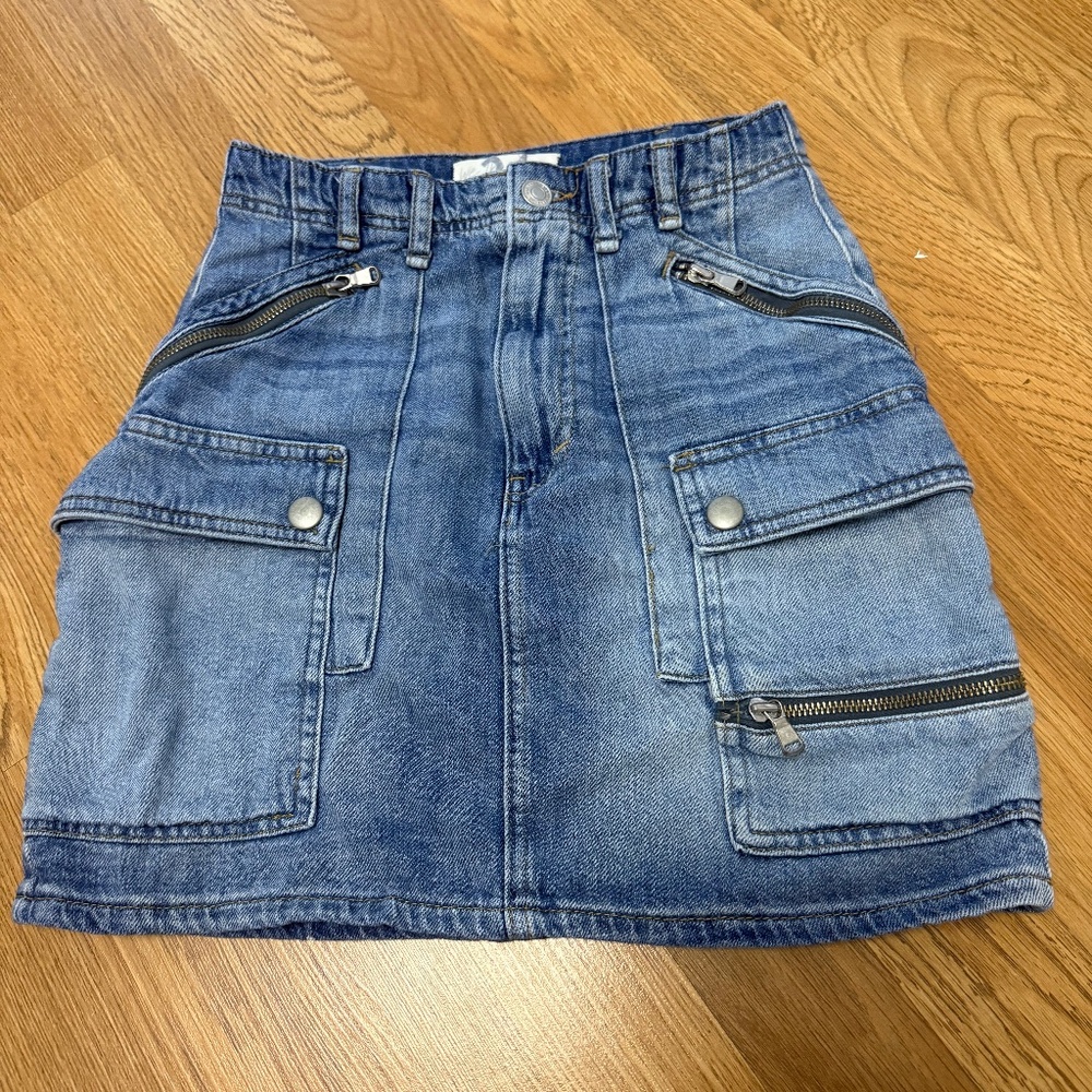 Free people skirt, size 24